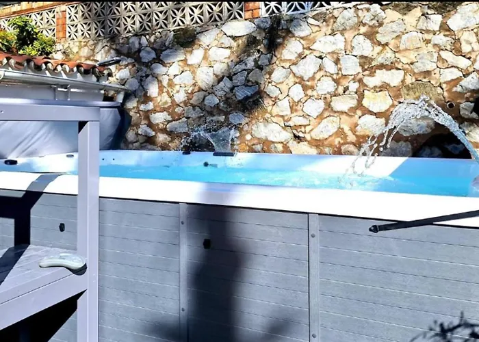 Beautiful House With Big Jacuzzi And Sauna Tatil Evi Fuengirola