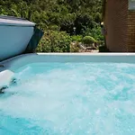 Дом отдыха Beautiful House With Big Jacuzzi And Sauna Фуэнхирола