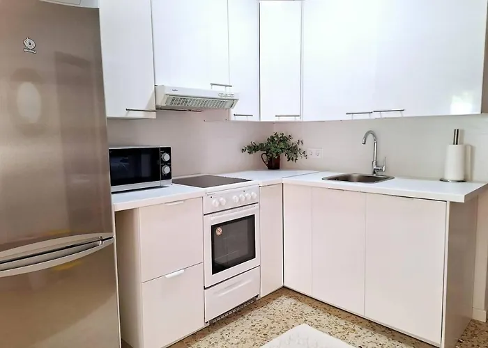 Beautiful House With Big Jacuzzi And Sauna פואנגירולה