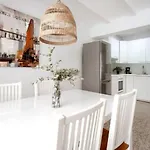 Beautiful House With Big Jacuzzi And Sauna Feriehus