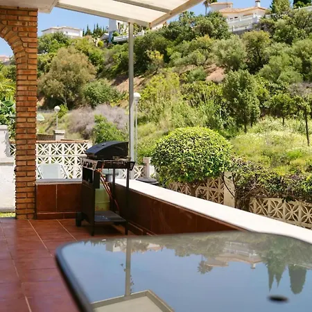 Beautiful House With Big Jacuzzi And Sauna Feriehus